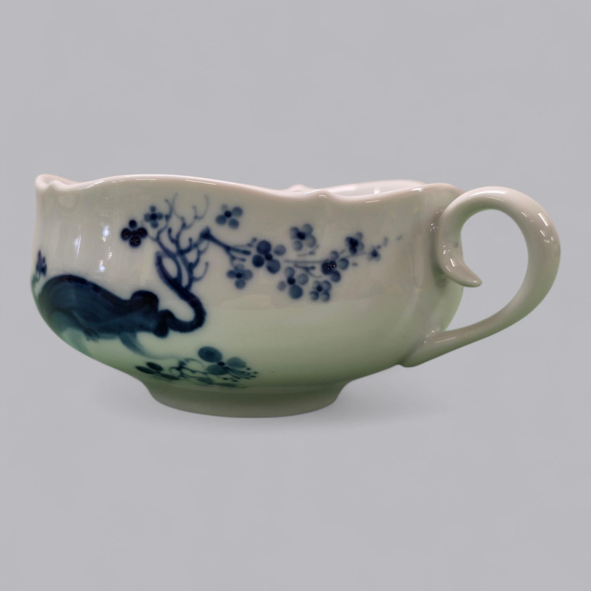 Meissen Porzellan Suppentasse Blaue Orchidee – Handbemalte Eleganz