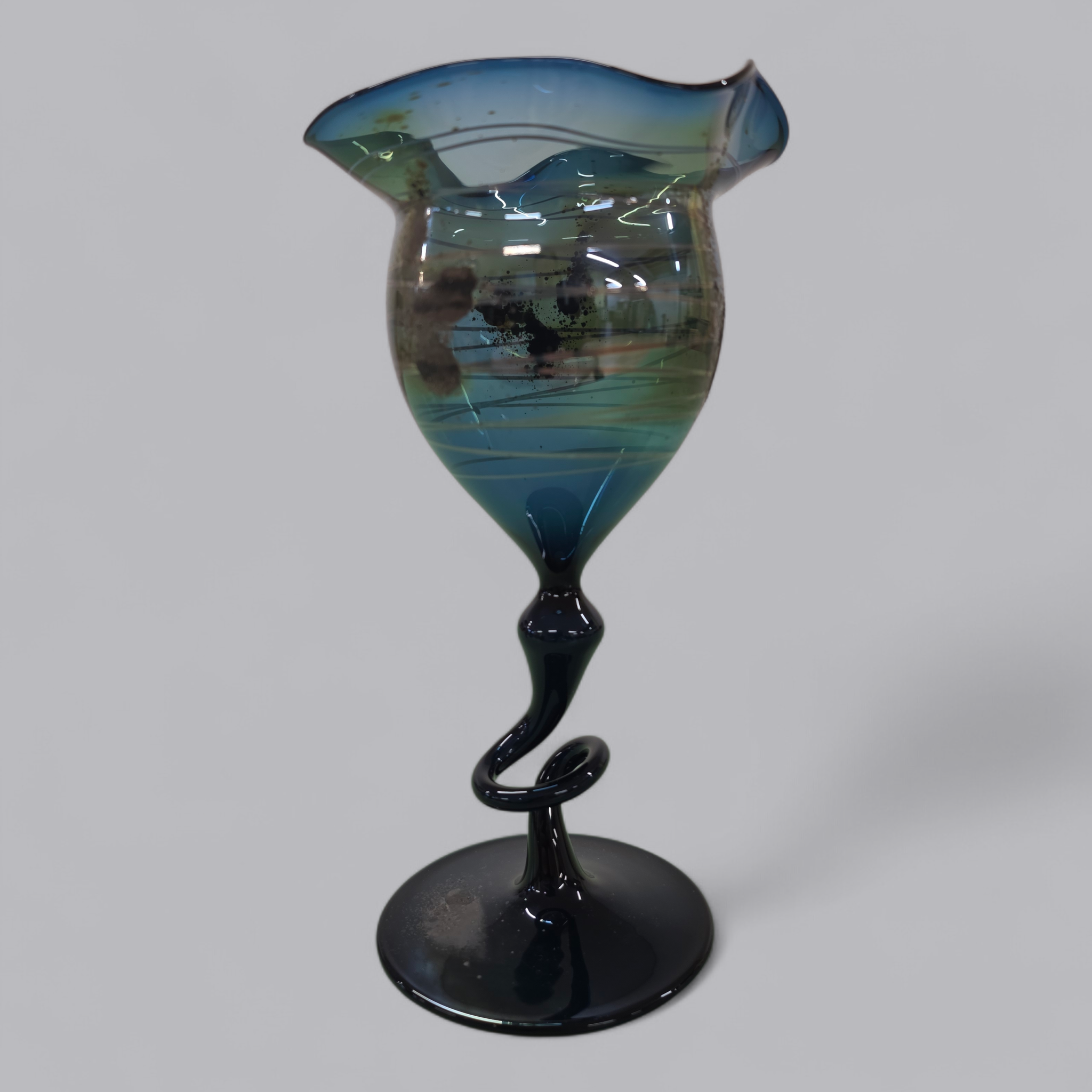 Kunstvoller Kelch aus Glas – Handgefertigtes Unikat