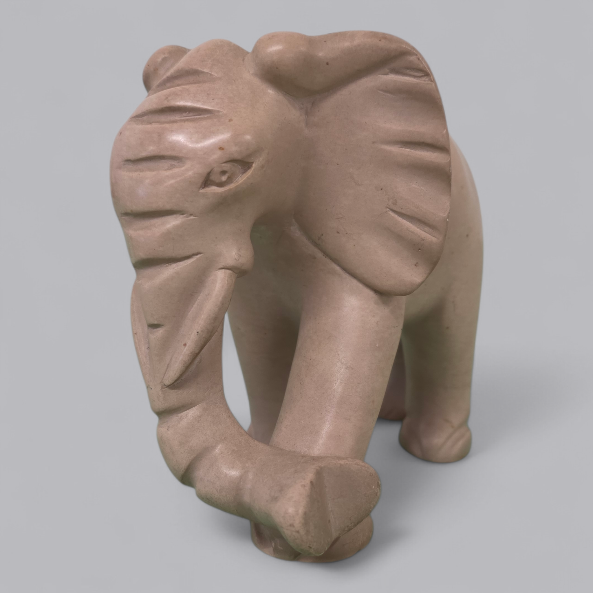 Handgefertigte Elefanten-Skulptur aus Naturstein