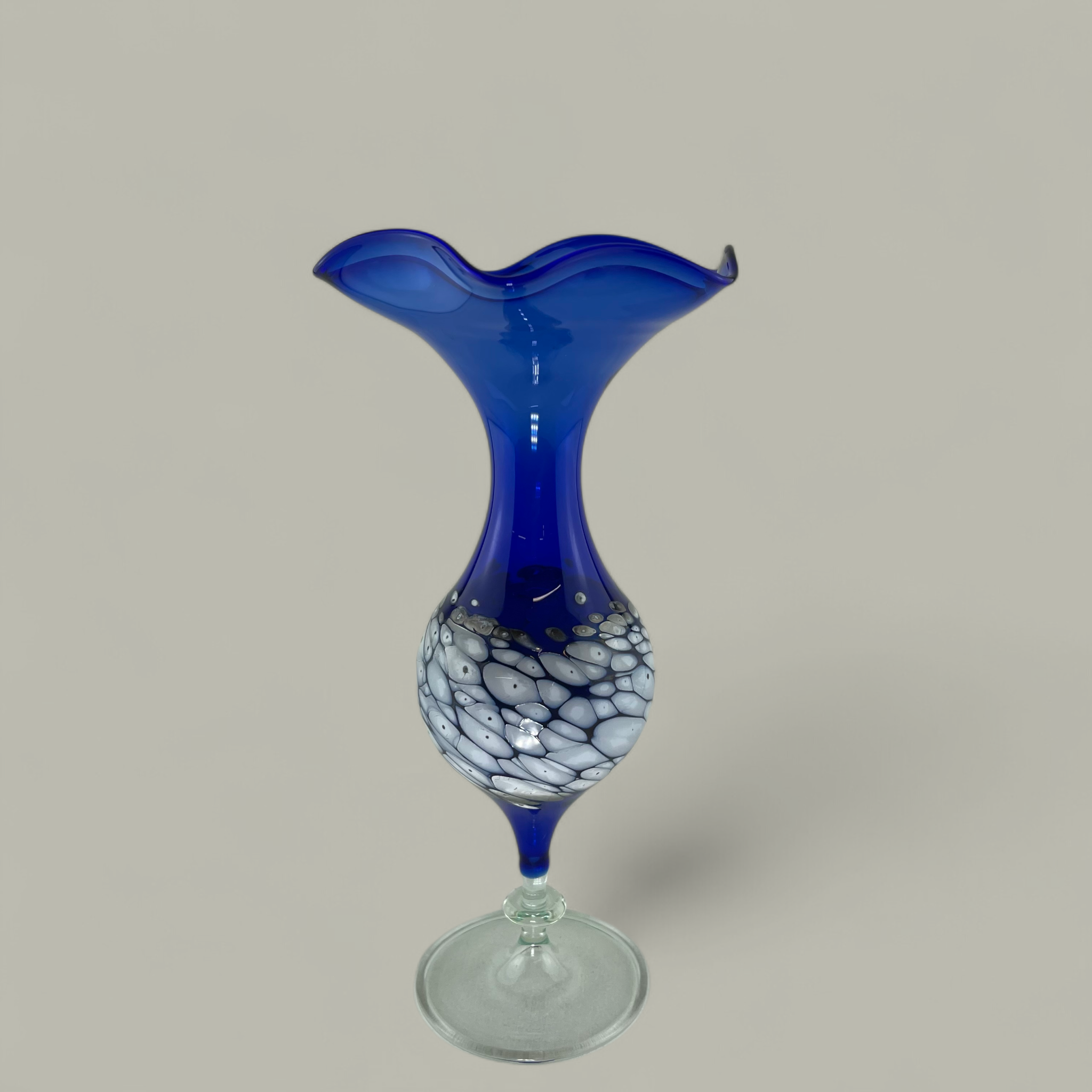 Glasvase Blau mit Einschlüssen – Kunstglas
