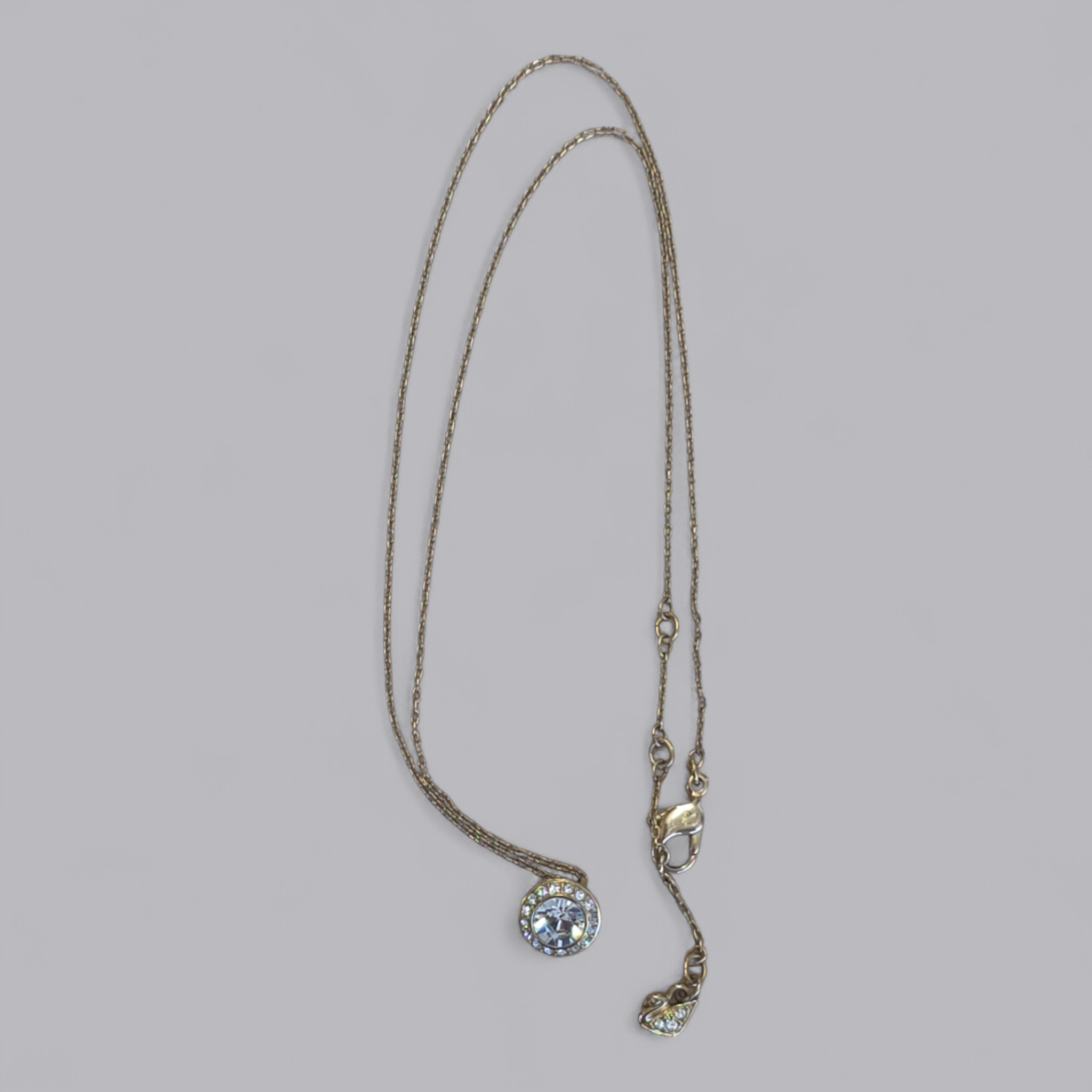 Funkelnde Swarovski Halskette mit Solitär-Anhänger