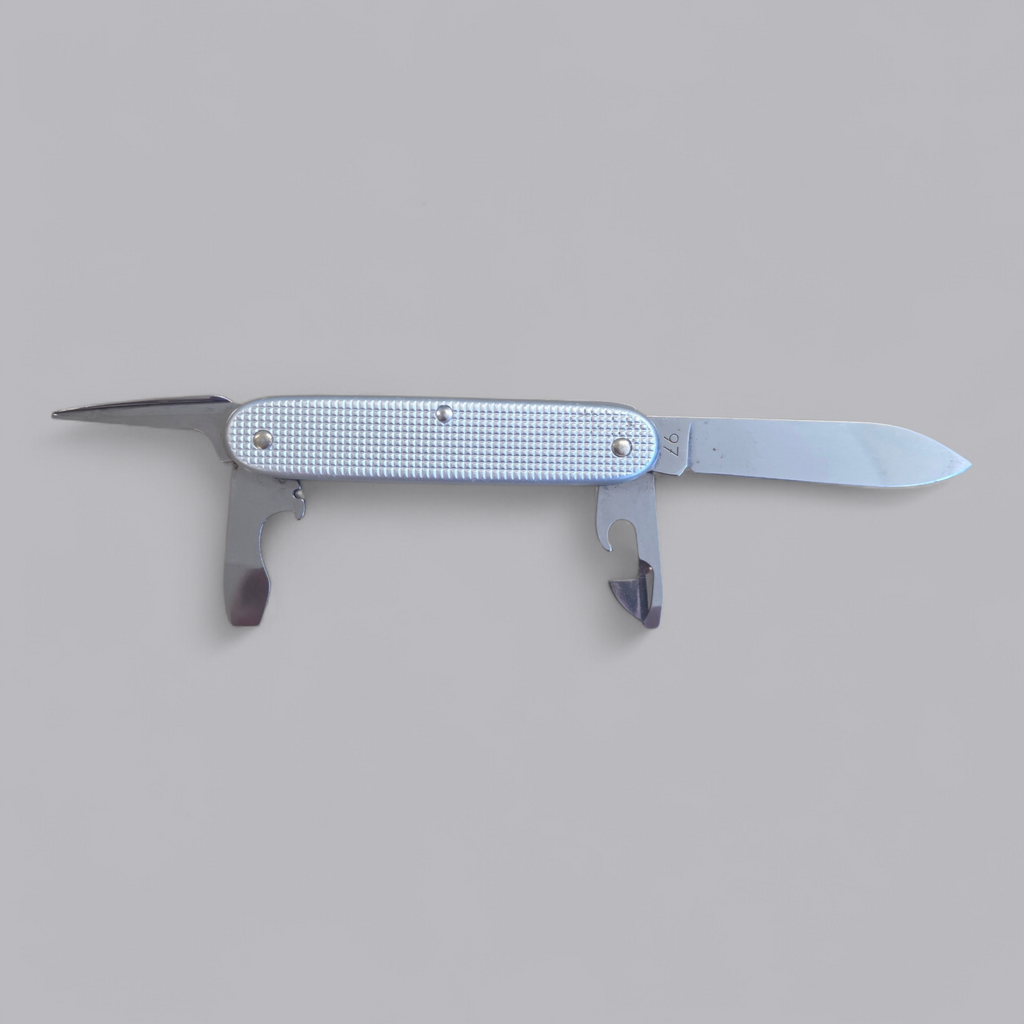 Schweizer Präzision für die Hosentasche: Victorinox Alox Pioneer