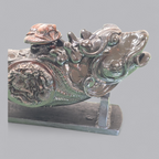 Chinesische Drachenfisch-Skulptur mit Standfuss – Exotisches Sammlerstück
