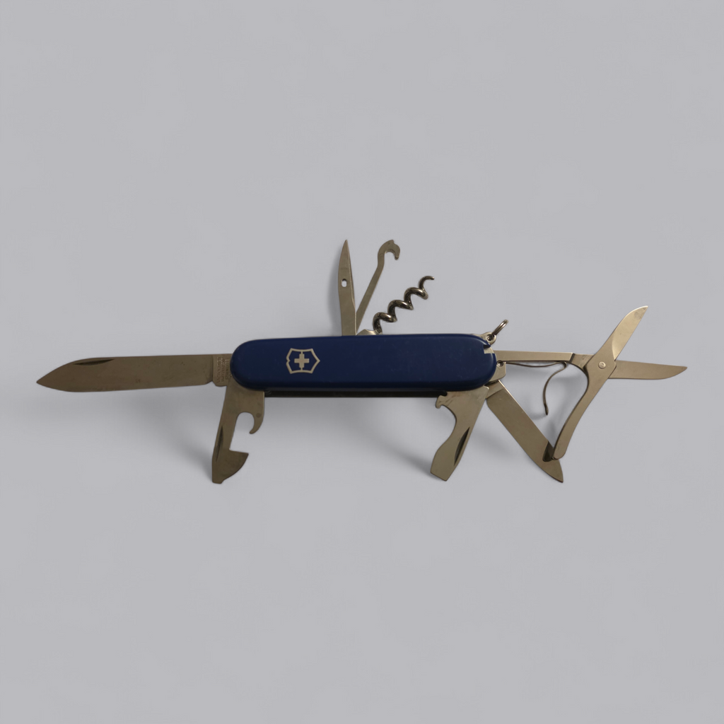 Blaues Victorinox Taschenmesser Climber – Der vielseitige Allrounder