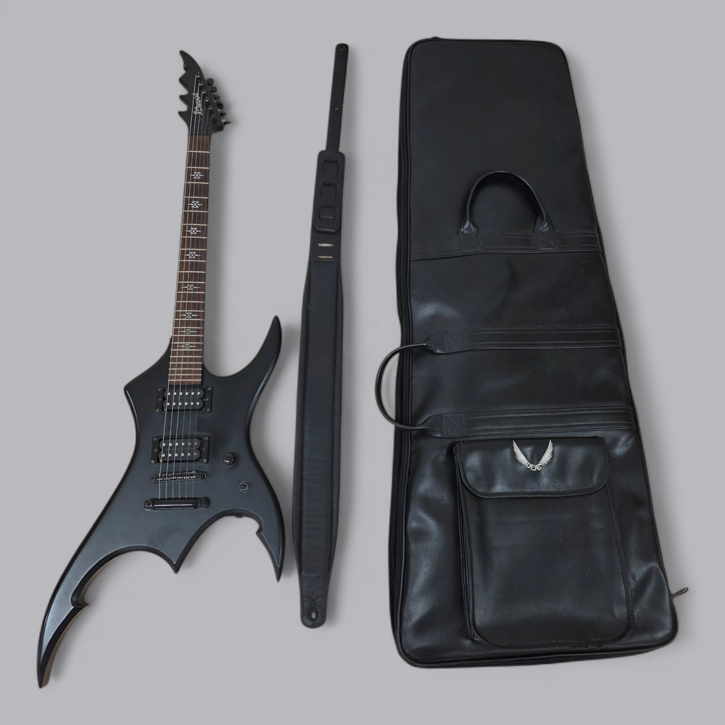 Firewood E-Gitarre – Aggressives Design in Matt-Schwarz