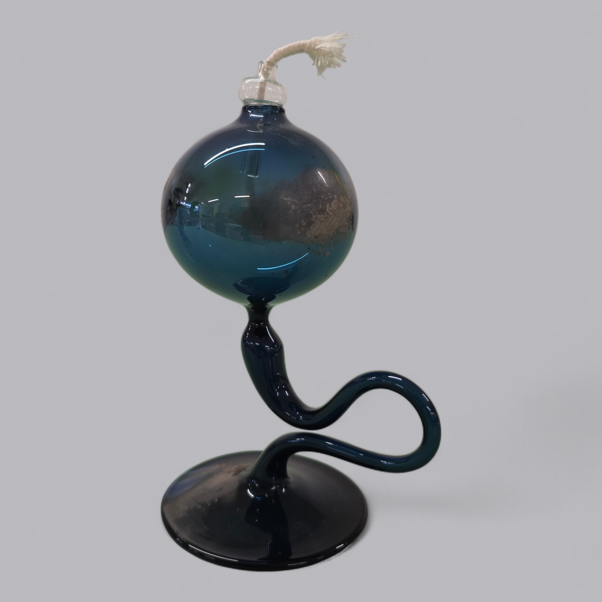 Design-Öllampe aus Glas – Kunstvolles Unikat