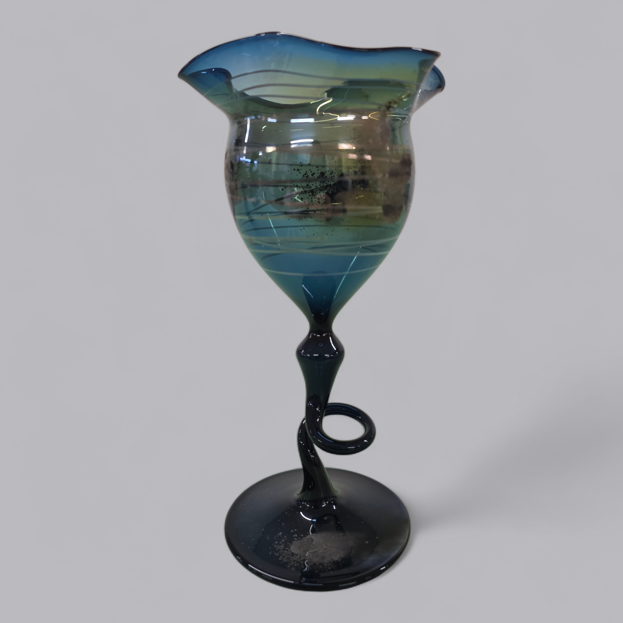 Kunstvoller Kelch aus Glas – Handgefertigtes Unikat