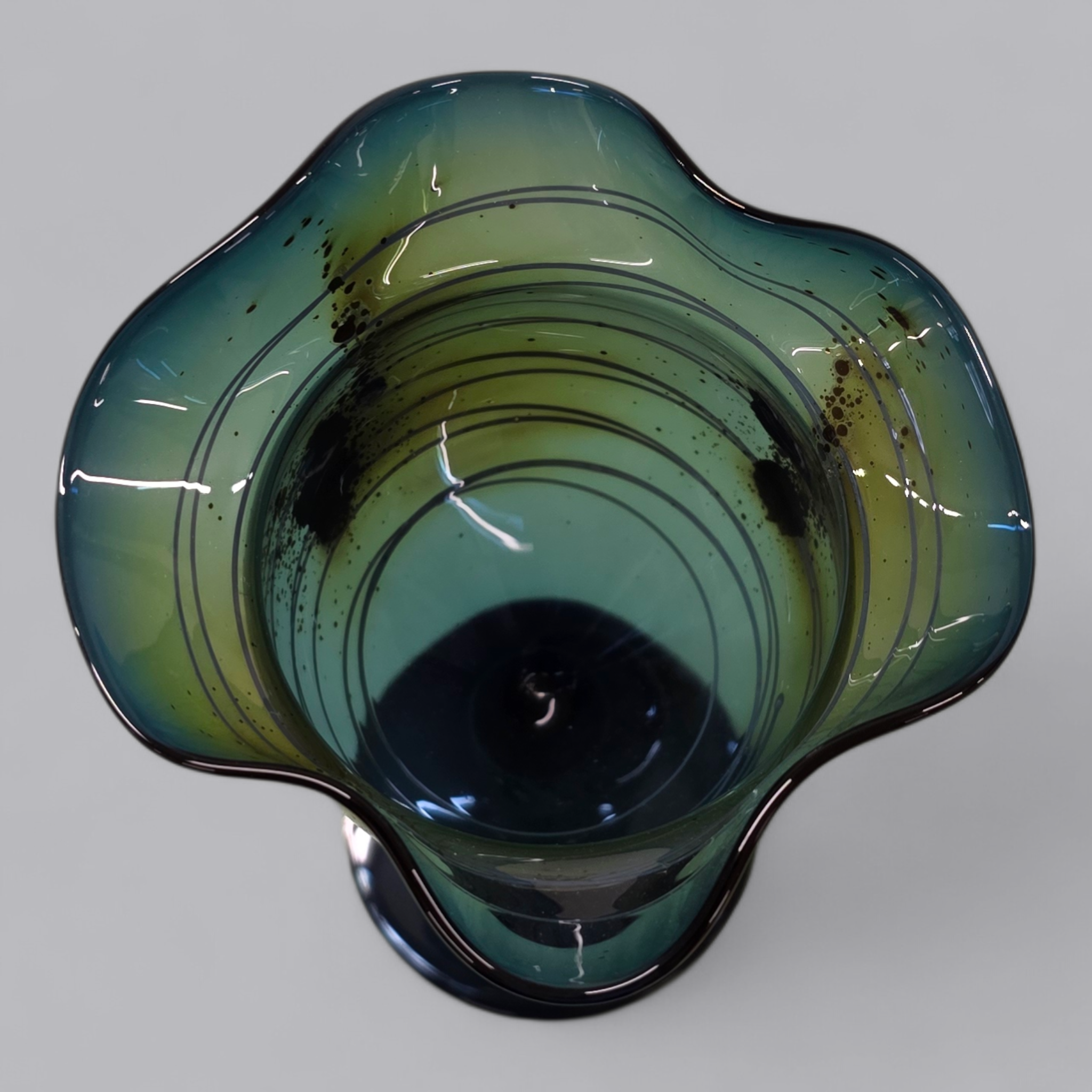 Kunstvoller Kelch aus Glas – Handgefertigtes Unikat