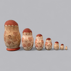 Matroschka – Set aus 7 Holzpuppen (grösste ca. 20 cm)