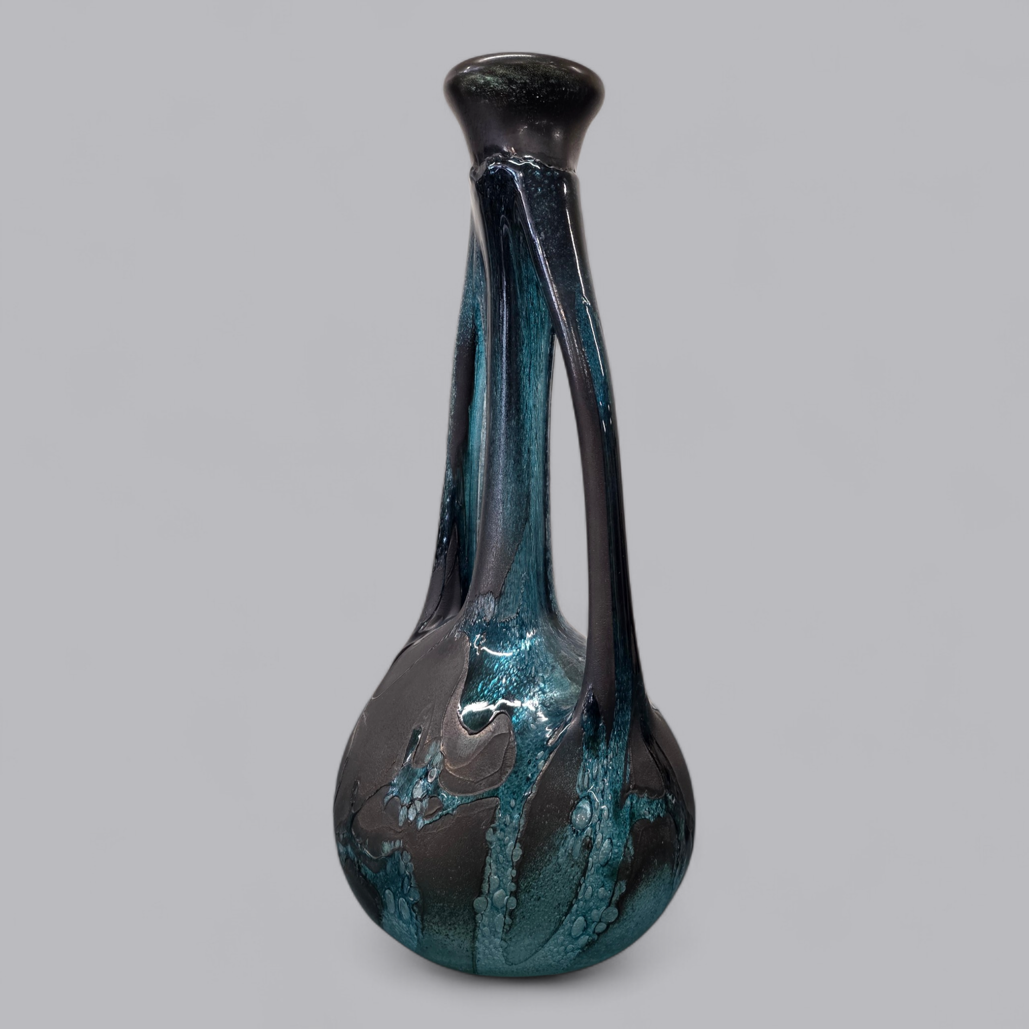 Majestätischer Jugendstil: Grosse Art Nouveau Vase in Tropfenform