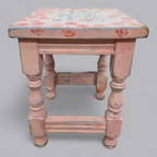 Upcycling Beistelltisch im verspielten Vintage Shabby Chic Stil