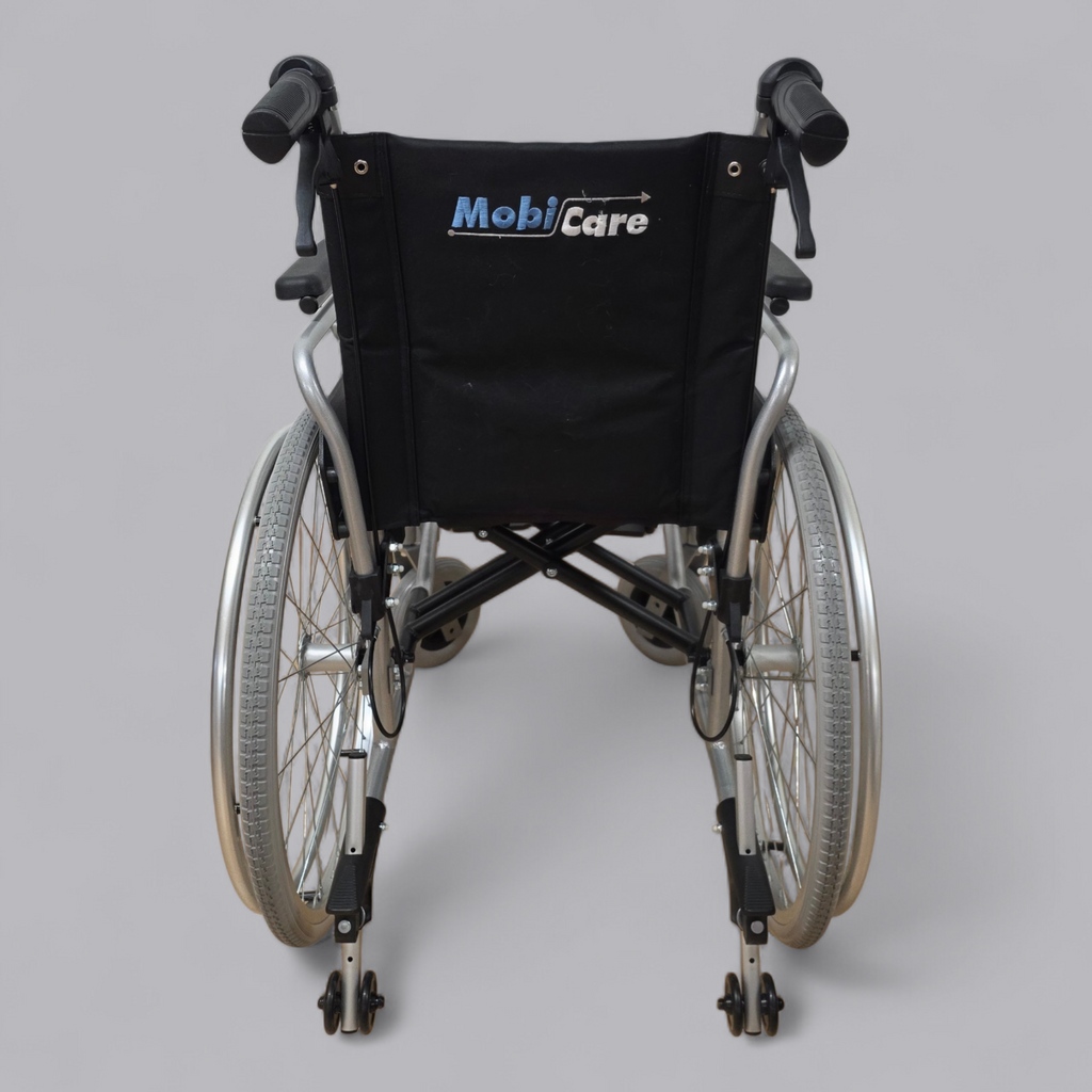 Mobicare Standard-Rollstuhl in neuwertigem Zustand