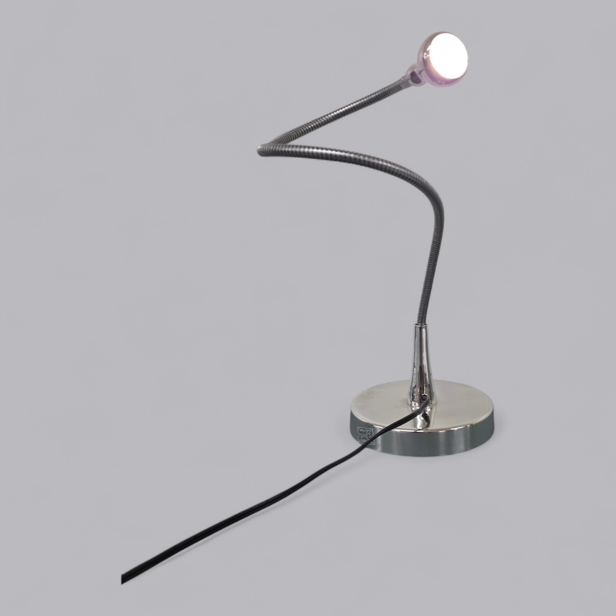 Schwanenhals Schreibtischlampe – Chrom-Design & Flexibel