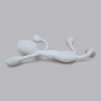 Abstrakte Gips-Skulptur – Liegende Figur