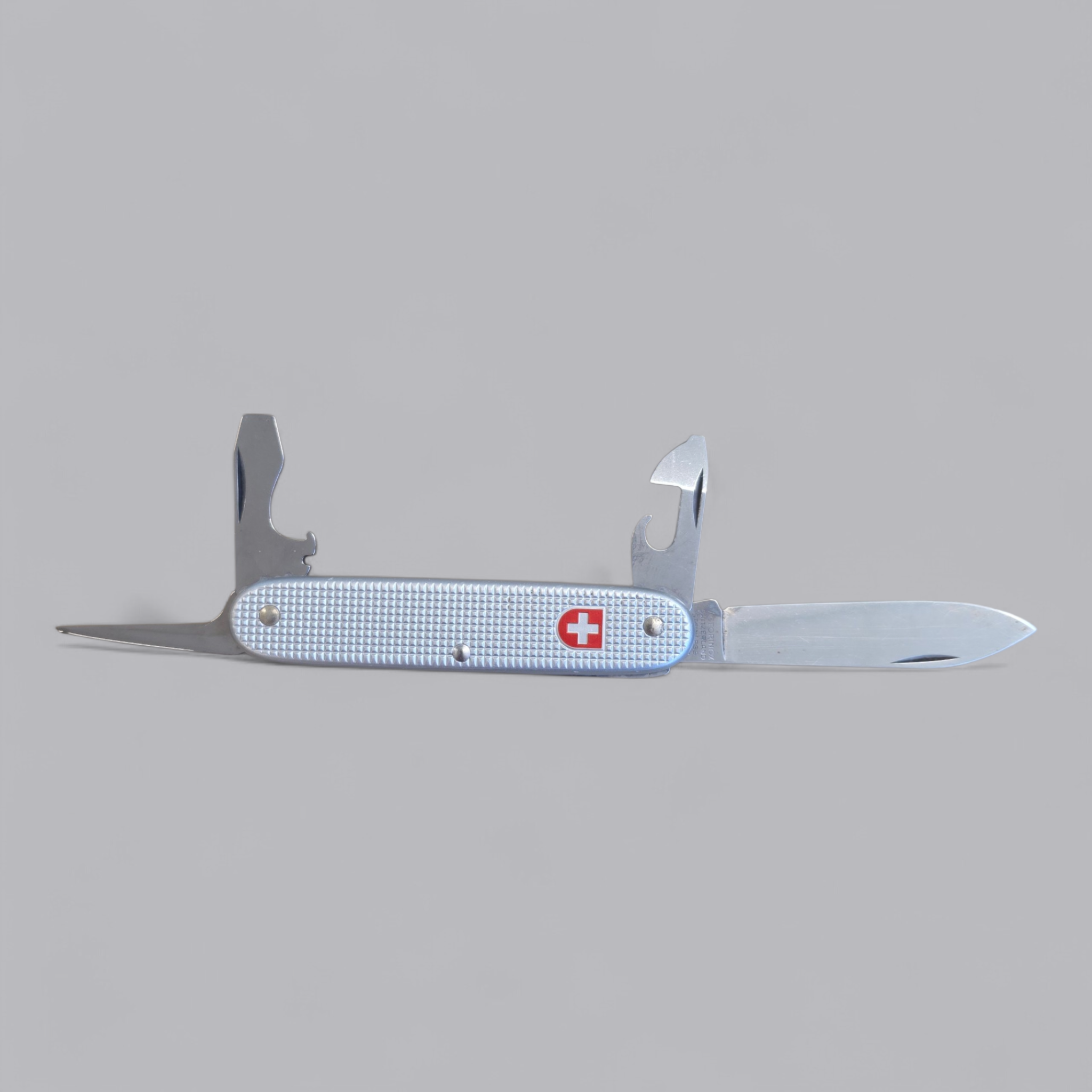 Schweizer Präzision für die Hosentasche: Victorinox Alox Pioneer