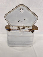 Vintage emaillierter Salzbehälter mit Holzdeckel