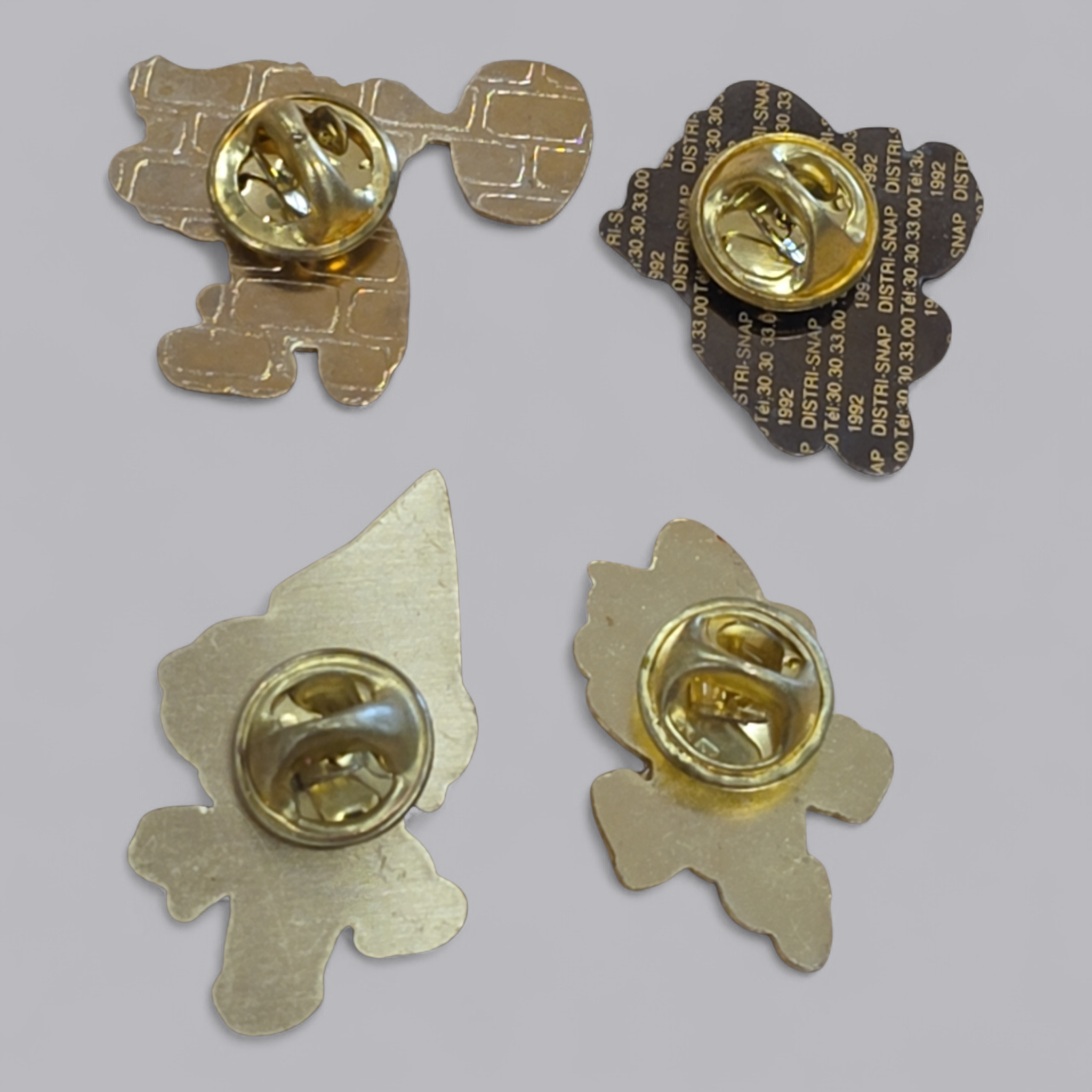Vintage Super Mario Pins Set – 6 Stück – Retro Anstecknadeln