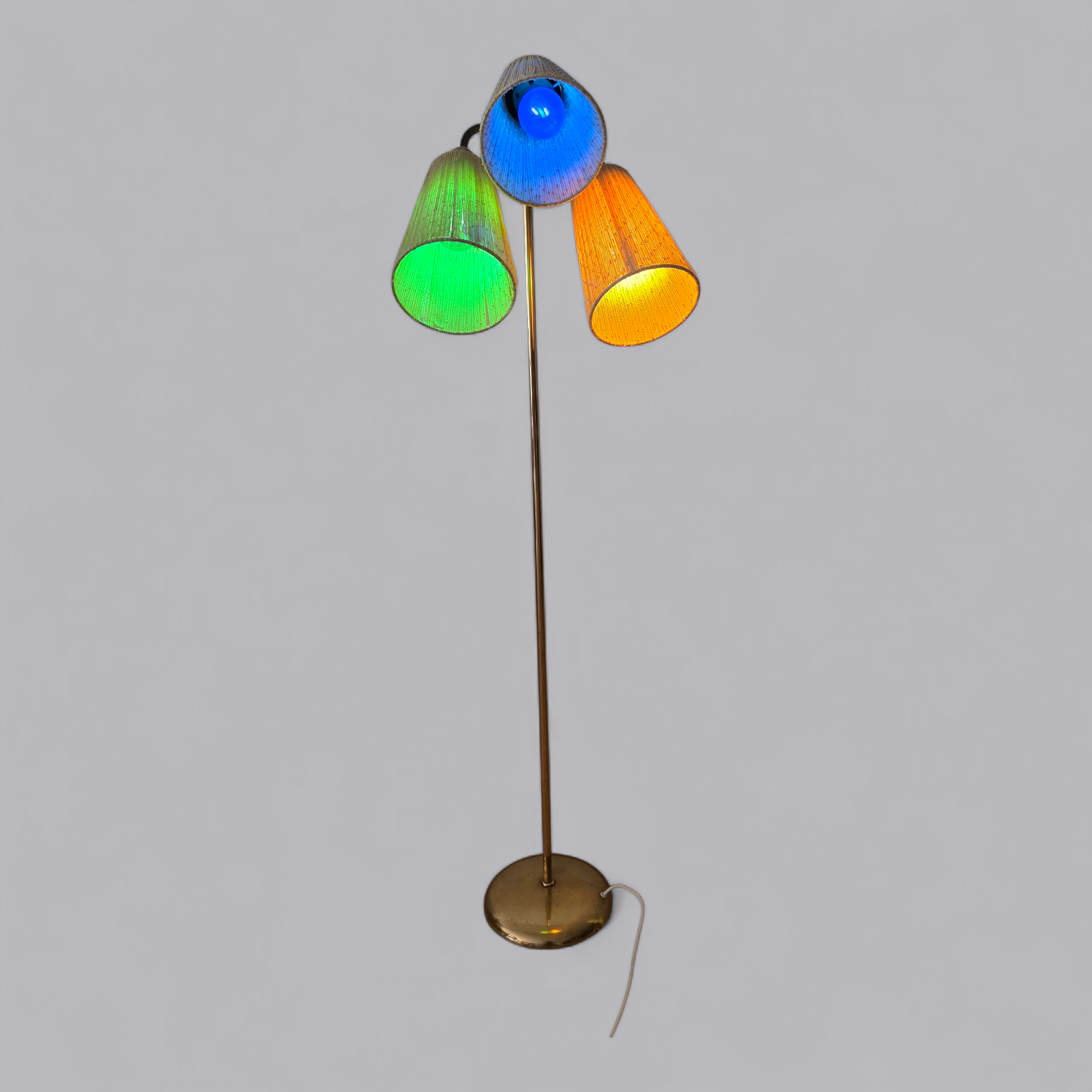 Vintage Stehlampe mit Messinggestell – Klassisches Design