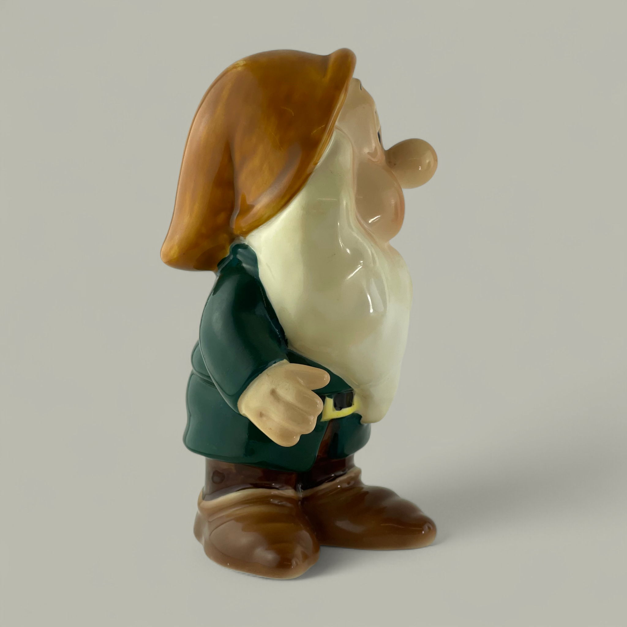 Nostalgische Disney Porzellanfigur  – Ein Herzstück für Sammler