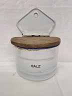 Vintage emaillierter Salzbehälter mit Holzdeckel
