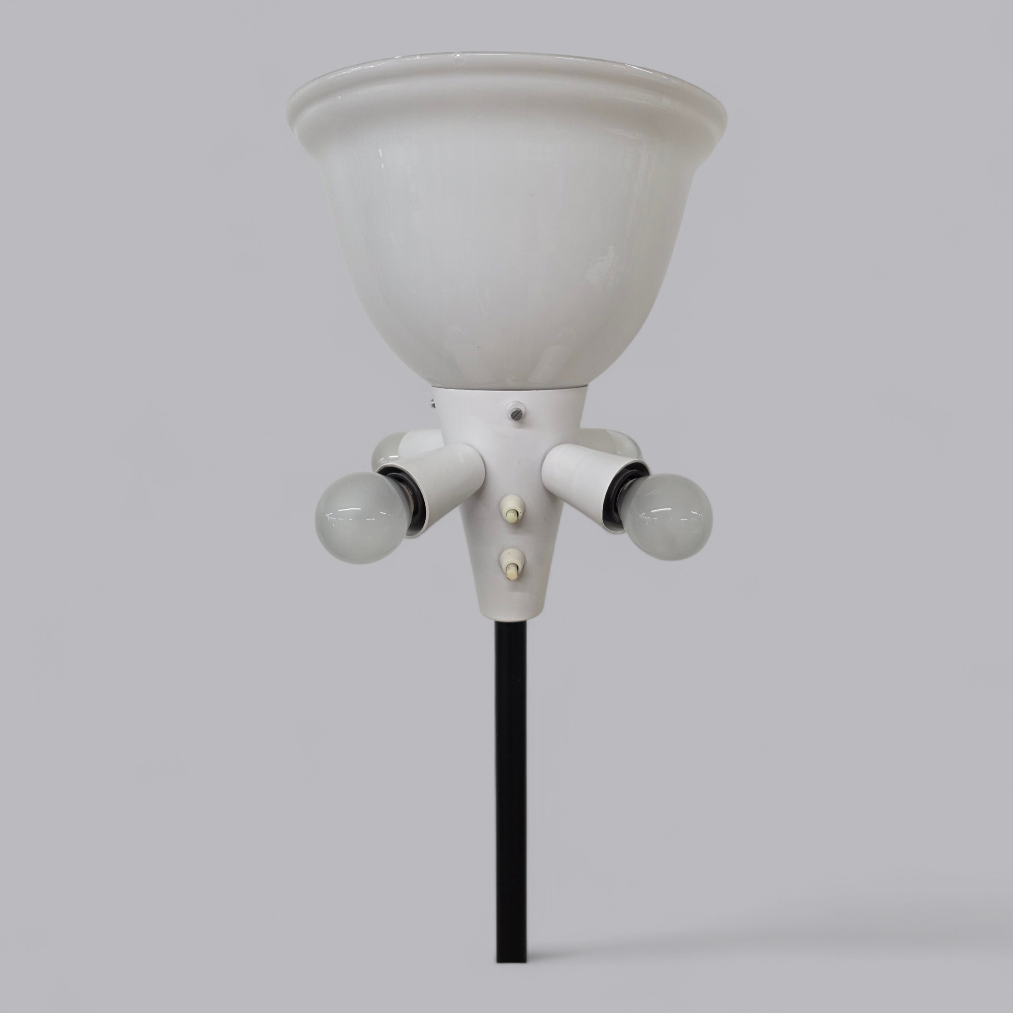 Exklusive Upcycling Stehlampe – Route 66 Street Design