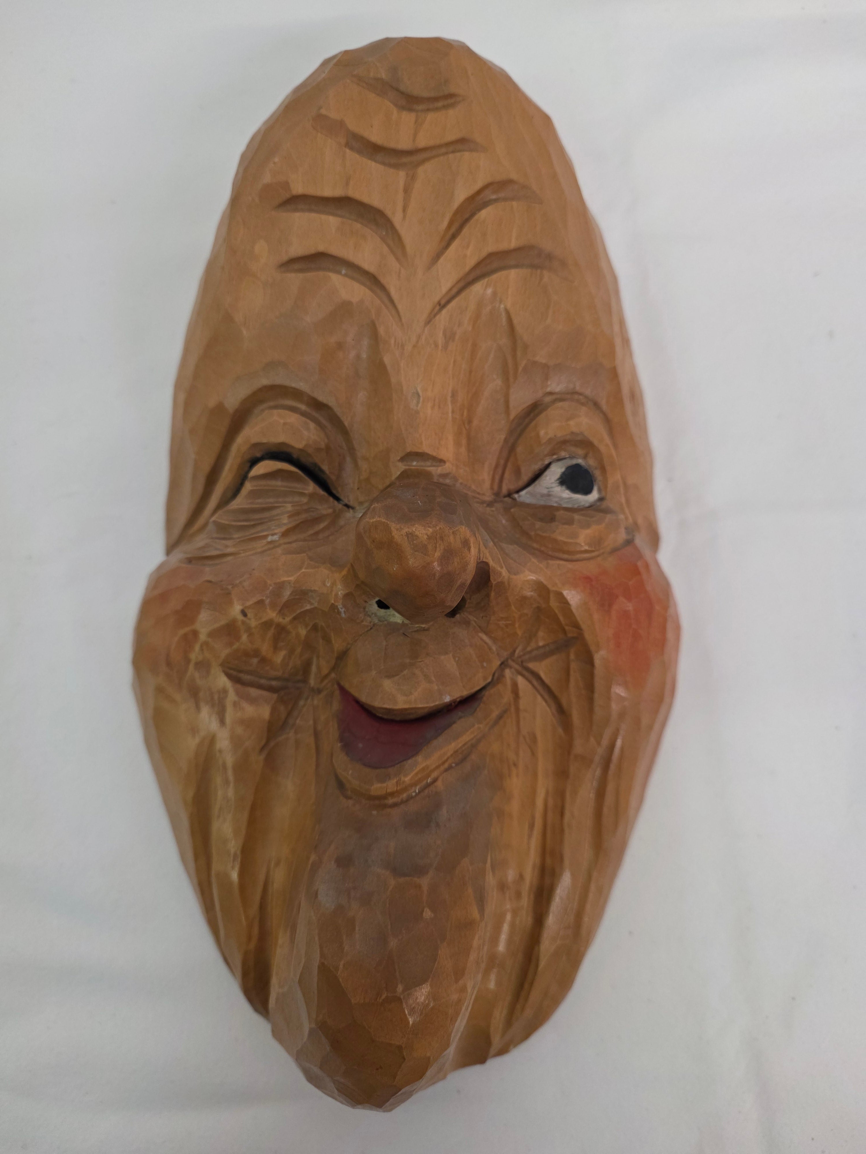 Handgeschnitzte Charaktermaske Hand made in Luzern