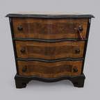 Upcycling Klassische Kommode mit modernem Twist