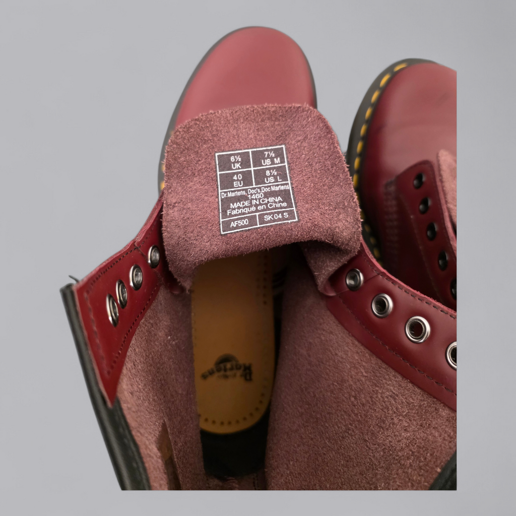 Kultige Dr. Martens Stiefel 1460 in klassischem Bordeaux