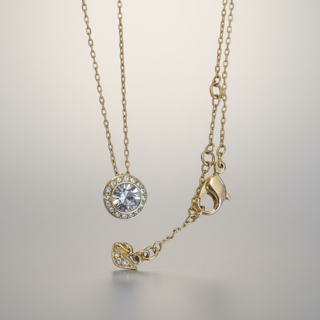 Funkelnde Swarovski Halskette mit Solitär-Anhänger
