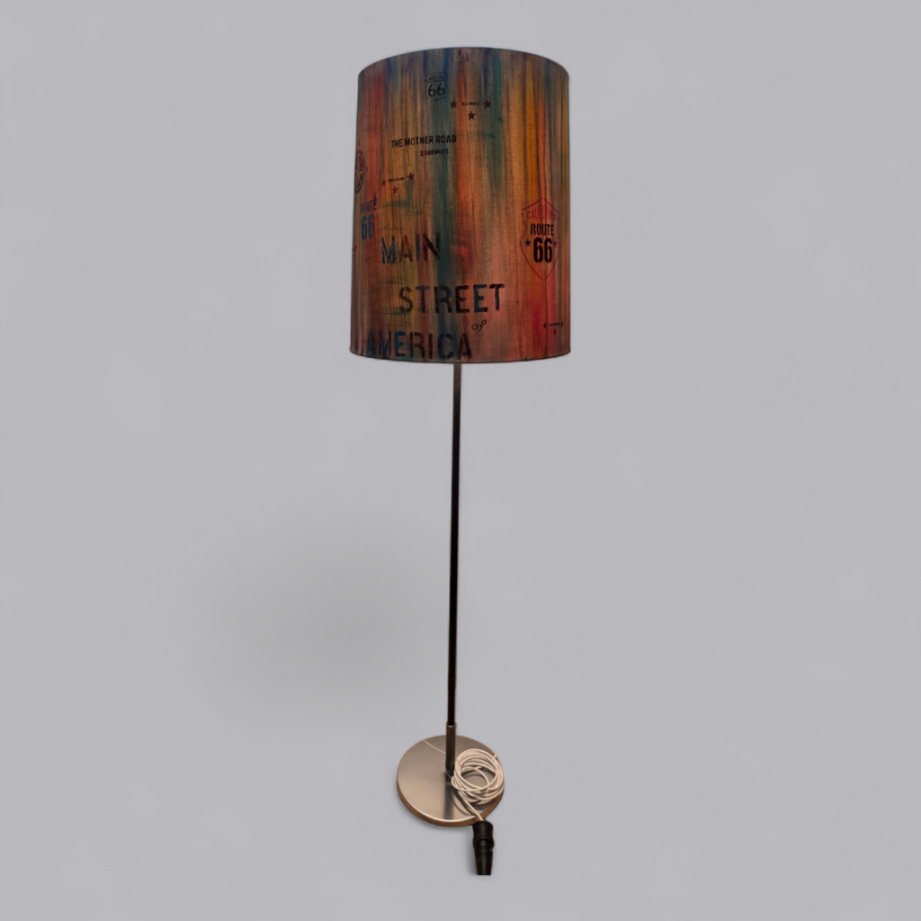 Exklusive Upcycling Stehlampe – Route 66 Street Design
